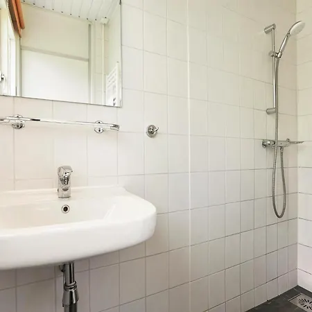 Cozy Forest Retreat Near * Putten