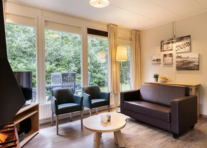 Cozy Forest Retreat Near Dom wakacyjny *