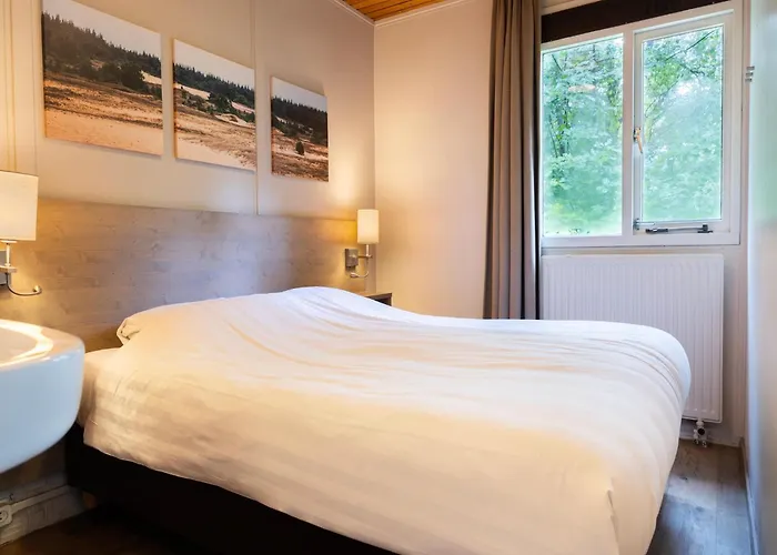 Cozy Forest Retreat Near